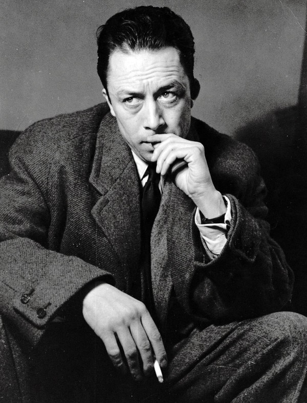 Picture of Albert Camus by Kurt Hutton. https://bit.ly/3wzNk8C